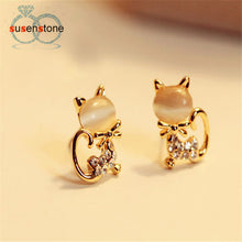 Load image into Gallery viewer, SUSENSTONE 2016 New Fashion Korean Fashion Cute Cat Stone Crystal Rhinestone Women Stud Earrings Stud Earrings Fashion Jewelry