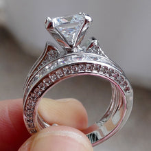 Load image into Gallery viewer, 2-in-1 Womens Vintage White Diamond Silver Engagement Wedding Band Ring Set